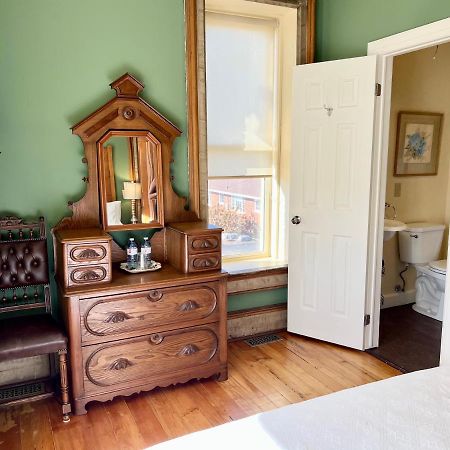 The Woodbridge House 호텔 킹스빌 외부 사진
