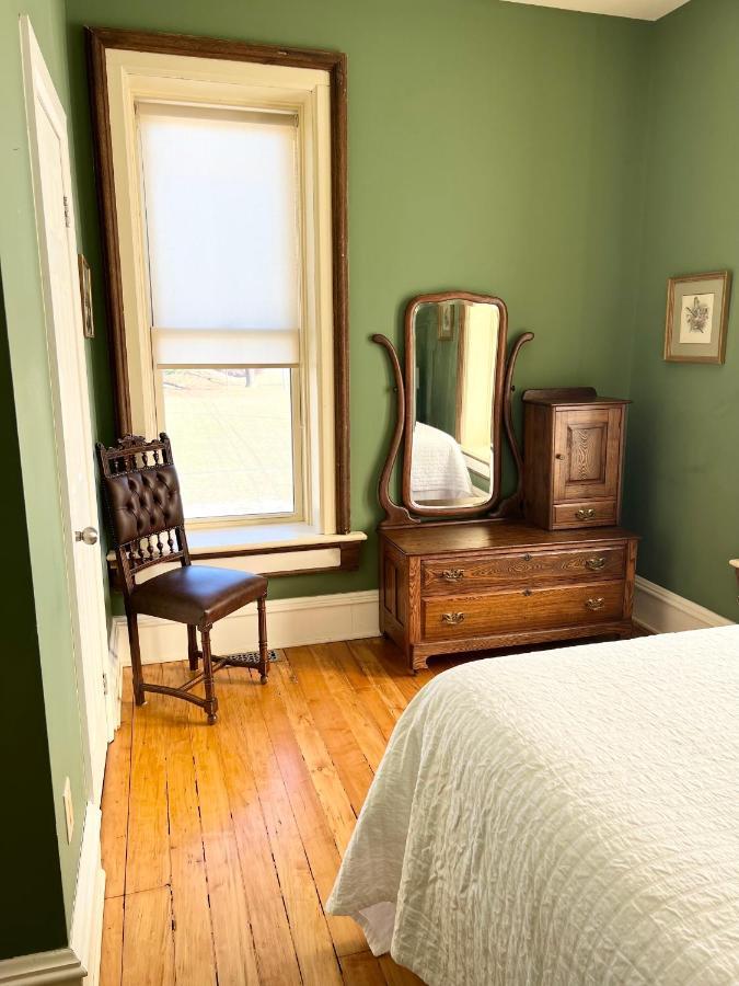 The Woodbridge House 호텔 킹스빌 외부 사진